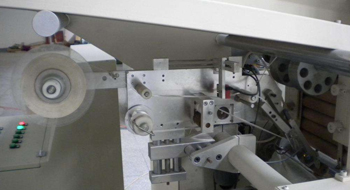 非標(biāo)自動化貼標(biāo)機(jī)的三個發(fā)展階段